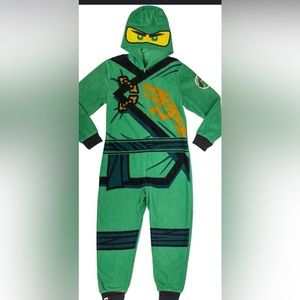 Ninjago Lego, boys hooded pajamas 6/7 pre worn. Non smoker